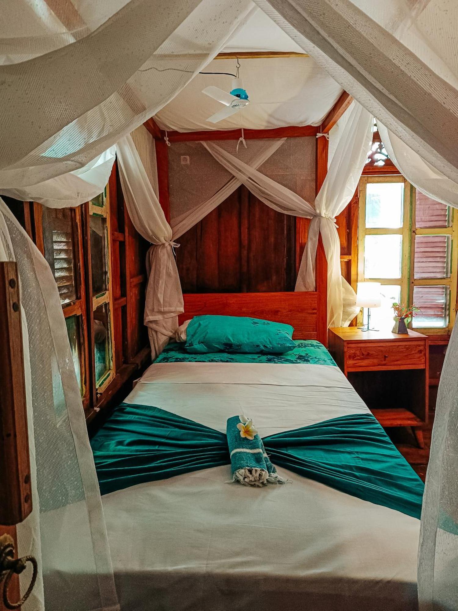 Pemuteran Alaya Ecolodge מראה חיצוני תמונה